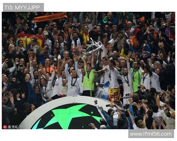 皇马与马竞激战正酣颁奖典礼见证足球荣耀与激情