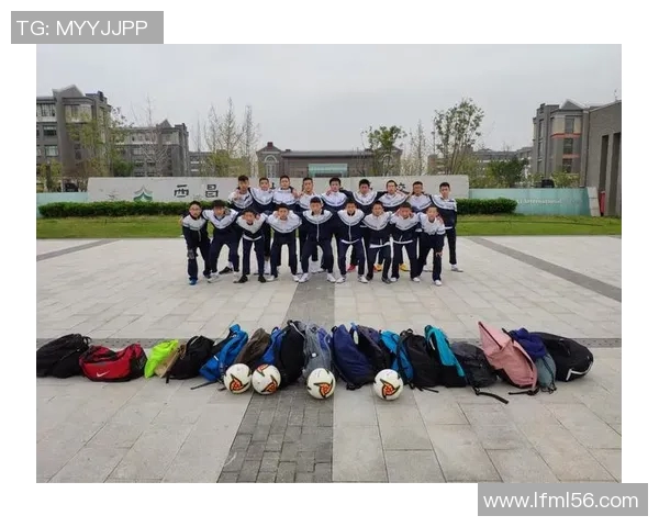 韩德龙与曹芳的对决：谁能在这场较量中脱颖而出赢得荣耀